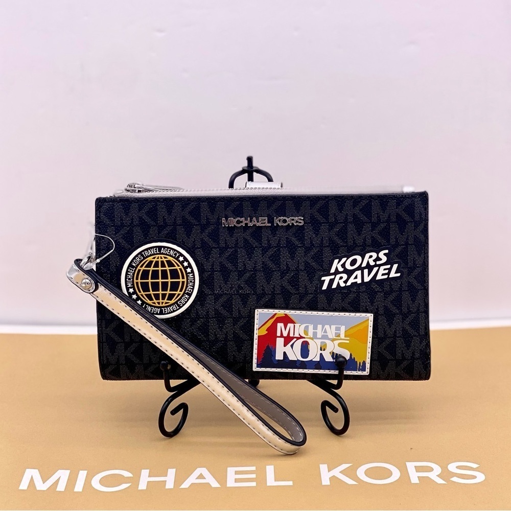 Michael Kors Jet Set Travel Large Embellished Signature Logo Wristlet Wallet - Picture 3 of 12